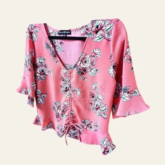 ALMOST FAMOUS Women's large gauzy floral print short Sleeve blouse. - Picture 7 of 15